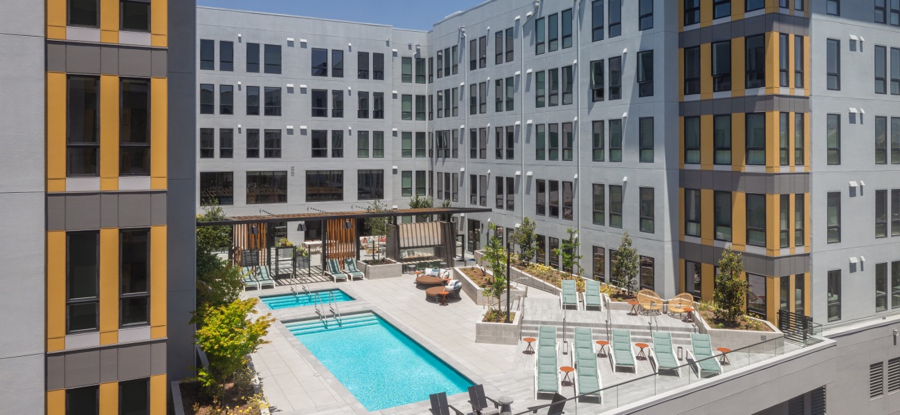 Modern & Inviting Amenities Modern & Inviting Amenities